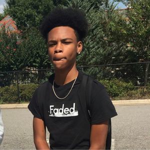 Meet your Posher, Deondre